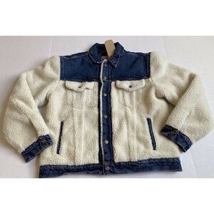 LEVI'S EX-BOYFRIEND Pieced Sherpa Trucker Jacket‎